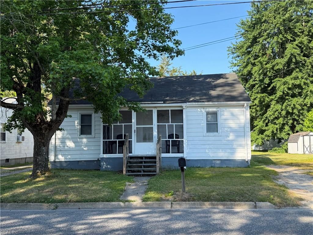 Photo of 310 S College Drive, Franklin, VA 23851 (MLS # 10635707)