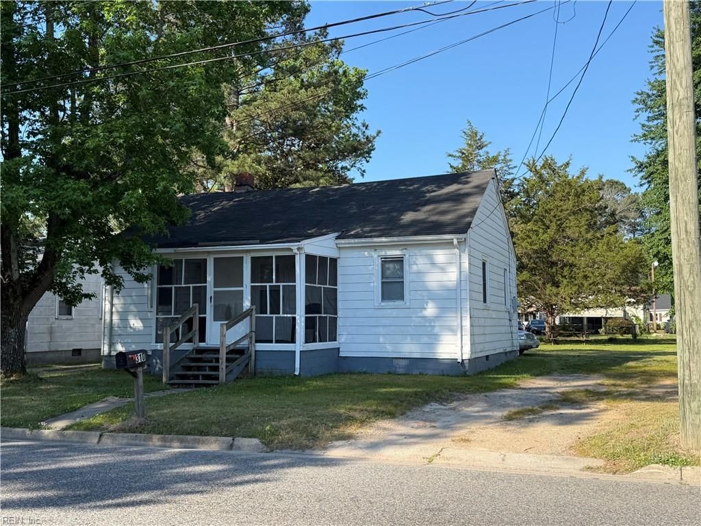 Photo of 310 S College Drive, Franklin, VA 23851 (MLS # 10635707)