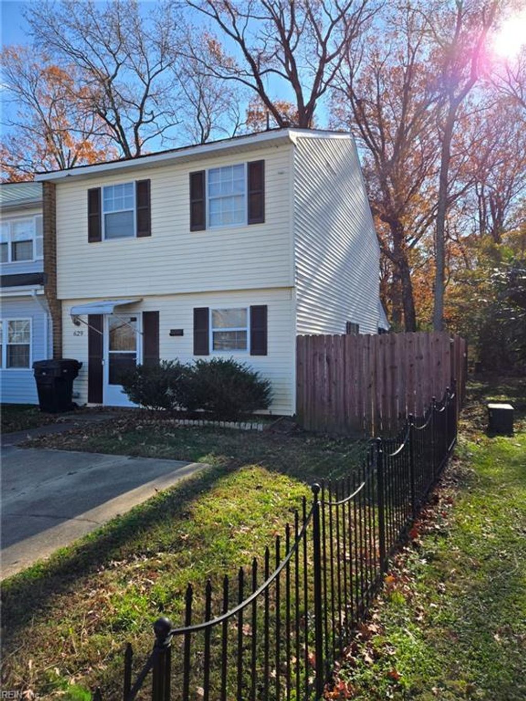 Photo of 629 Westminster Lane, Virginia Beach, VA 23454 (MLS # 10611871)