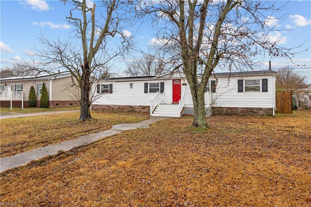 1305 Canary DR