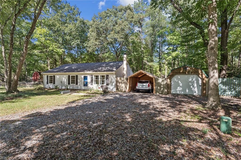 Photo of 7656 Walnut Road, Gloucester, VA 23061 (MLS # 10604853)