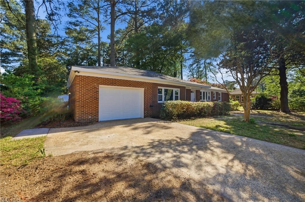 Photo of 6149 Edison Avenue, Norfolk, VA 23502 (MLS # 10630518)