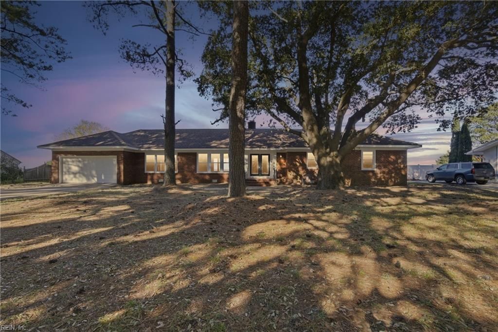 Photo of 4619 River Shore Drive, Portsmouth, VA 23703 (MLS # 10607610)