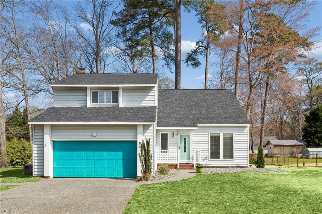 Photo of 514 York Warwick Drive, Yorktown, VA 23692 (MLS # 10626036)