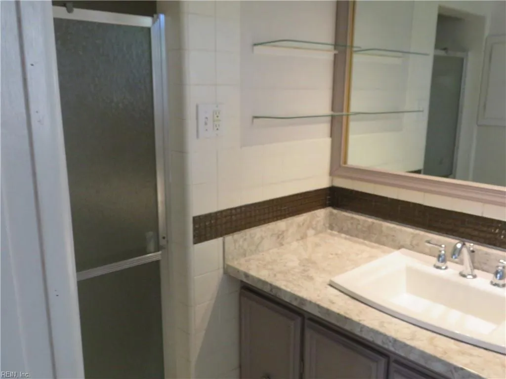 Norfolk, Virginia 23505, United States, 3 Bedrooms Bedrooms, ,2 BathroomsBathrooms,Residential,Active,134868