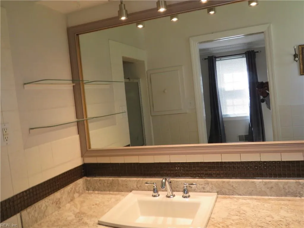 Norfolk, Virginia 23505, United States, 3 Bedrooms Bedrooms, ,2 BathroomsBathrooms,Residential,Active,134868