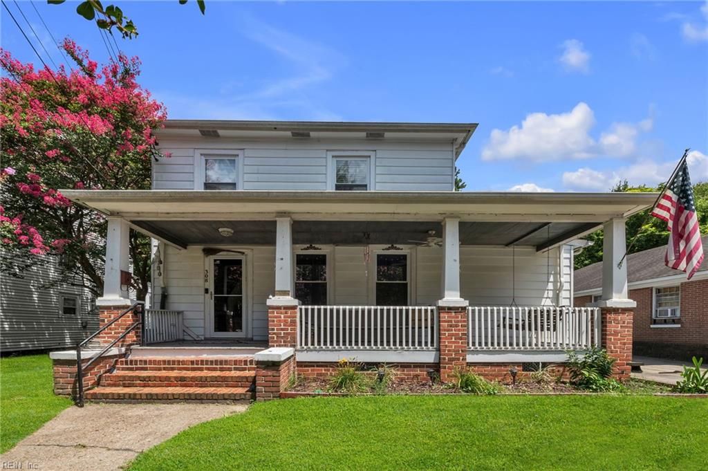 Photo of 308 Linden Avenue, Suffolk, VA 23434 (MLS # 10611771)