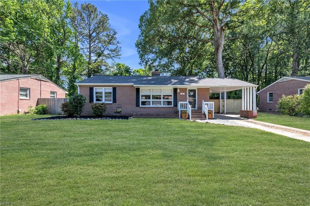 Photo of 116 Henry Clay Road, Newport News, VA 23601 (MLS # 10634660)