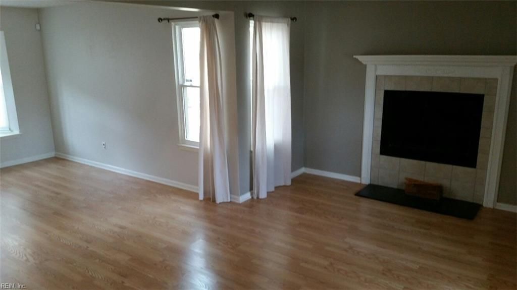 Photo of 901 Birchwood Court, Newport News, VA 23608 (MLS # 10614352)