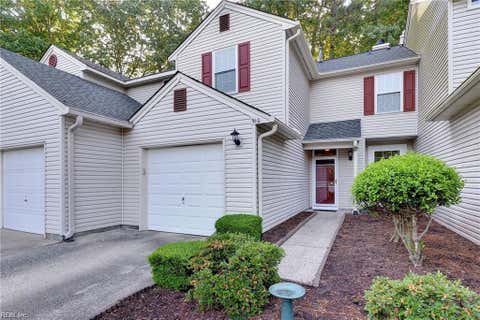 Photo of 910 Lake Forest Drive, Newport News, VA 23602 (MLS # 10640120)