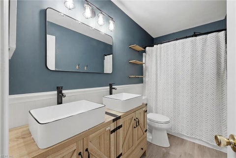 Photo of 213 Jakes Lane, Newport News, VA 23608 (MLS # 10652418)