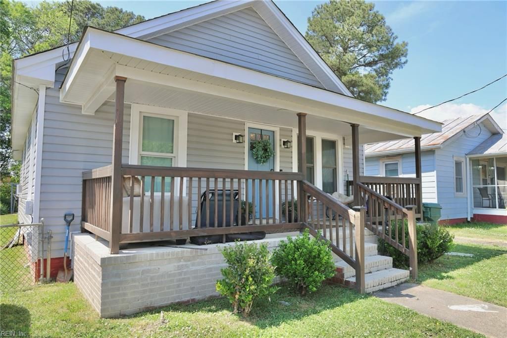 Photo of 123 Walnut Street, Suffolk, VA 23434 (MLS # 10633908)
