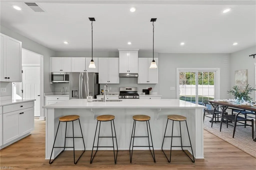 Chesapeake, Virginia 23323, United States, 4 Bedrooms Bedrooms, ,3 BathroomsBathrooms,Residential,Active,239942