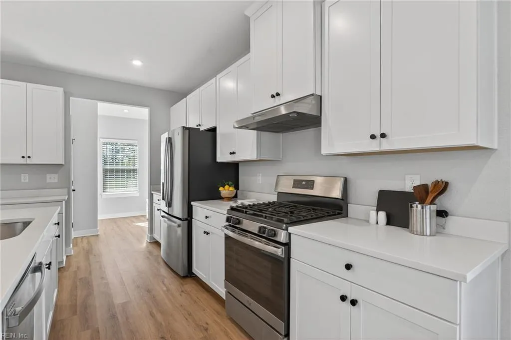 Chesapeake, Virginia 23323, United States, 4 Bedrooms Bedrooms, ,3 BathroomsBathrooms,Residential,Active,239942