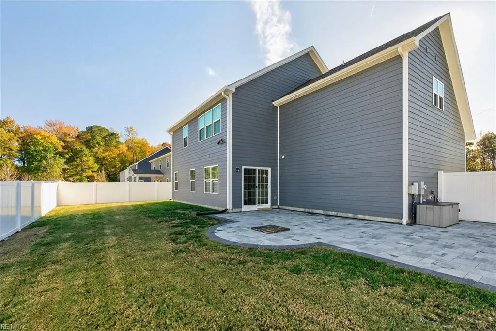 Chesapeake, Virginia 23323, United States, 4 Bedrooms Bedrooms, ,3 BathroomsBathrooms,Residential,Active,239942