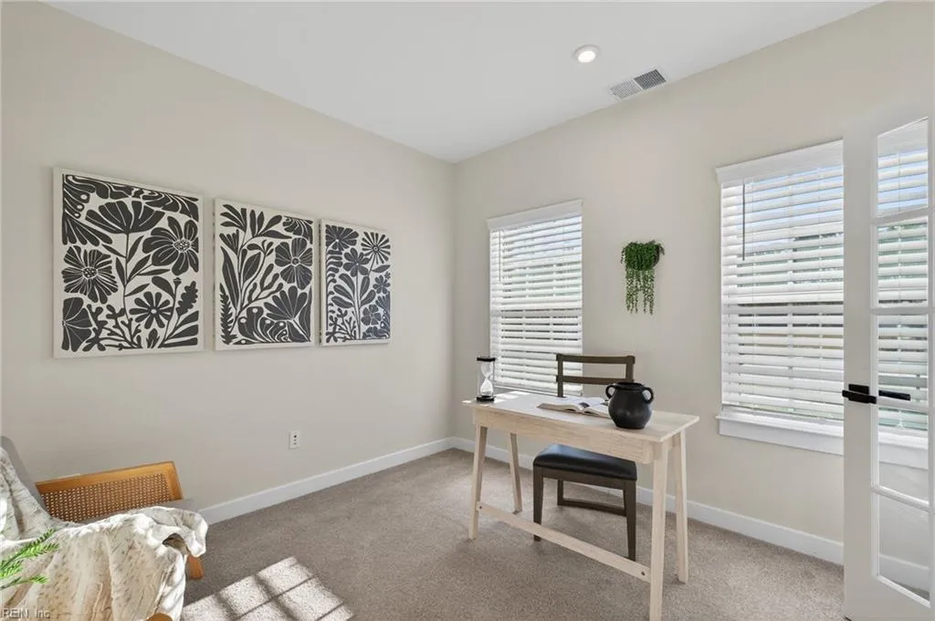 Chesapeake, Virginia 23323, United States, 4 Bedrooms Bedrooms, ,3 BathroomsBathrooms,Residential,Active,239942