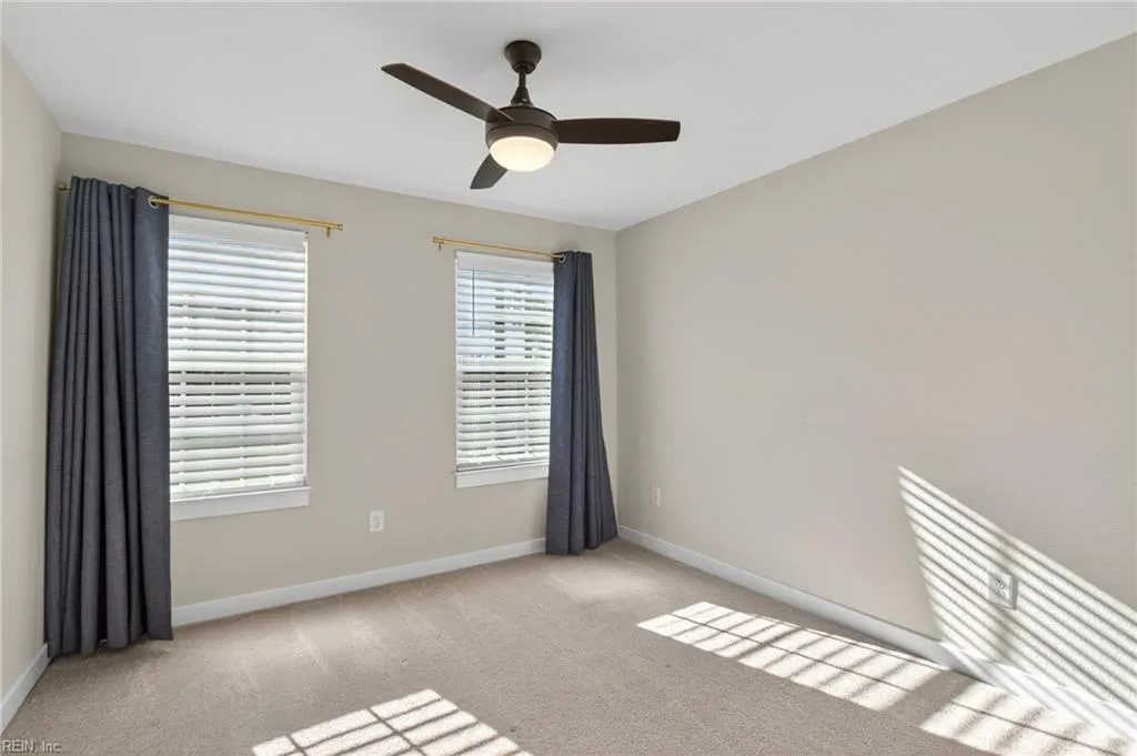 Chesapeake, Virginia 23323, United States, 4 Bedrooms Bedrooms, ,3 BathroomsBathrooms,Residential,Active,239942