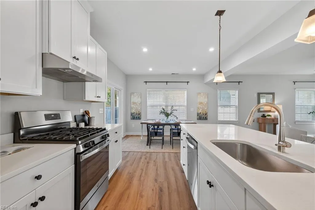 Chesapeake, Virginia 23323, United States, 4 Bedrooms Bedrooms, ,3 BathroomsBathrooms,Residential,Active,239942