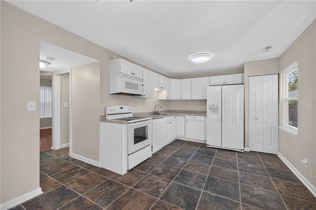 Photo of 3061 Breslaw Court, Virginia Beach, VA 23453 (MLS # 10655660)
