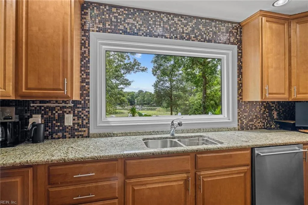 Virginia Beach, Virginia 23452, United States, 5 Bedrooms Bedrooms, ,4 BathroomsBathrooms,Residential,Active,141067