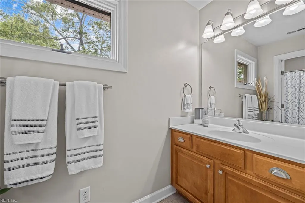 Virginia Beach, Virginia 23452, United States, 5 Bedrooms Bedrooms, ,4 BathroomsBathrooms,Residential,Active,141067