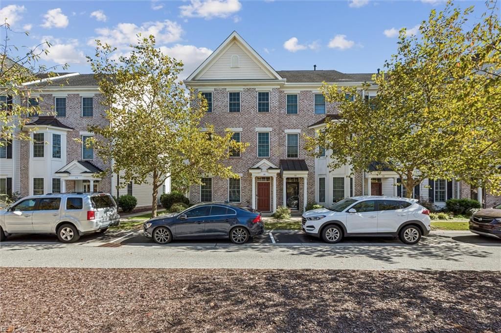 Photo of 114 Peyton Randolph Drive, Yorktown, VA 23692 (MLS # 10608557)