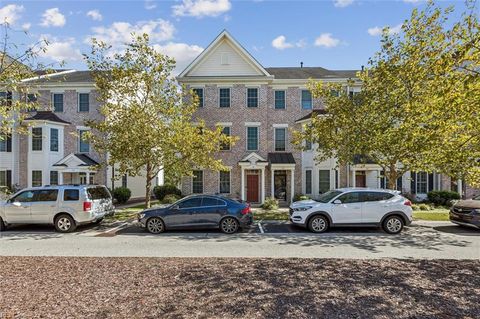 Photo of 114 Peyton Randolph Drive, Yorktown, VA 23692 (MLS # 10608557)