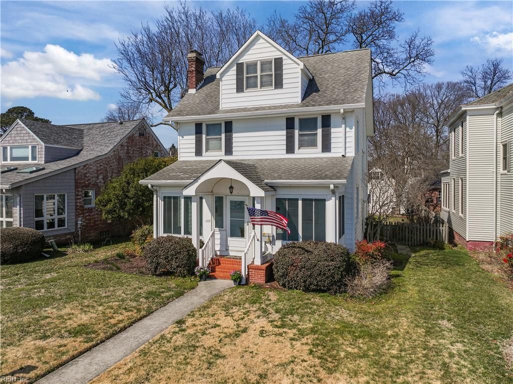 Photo of 1105 Chesapeake Avenue, Hampton, VA 23661 (MLS # 10623740)