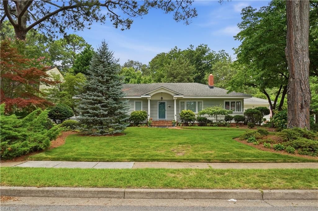 Photo of 7070 Suburban Arch, Norfolk, VA 23505 (MLS # 10643490)