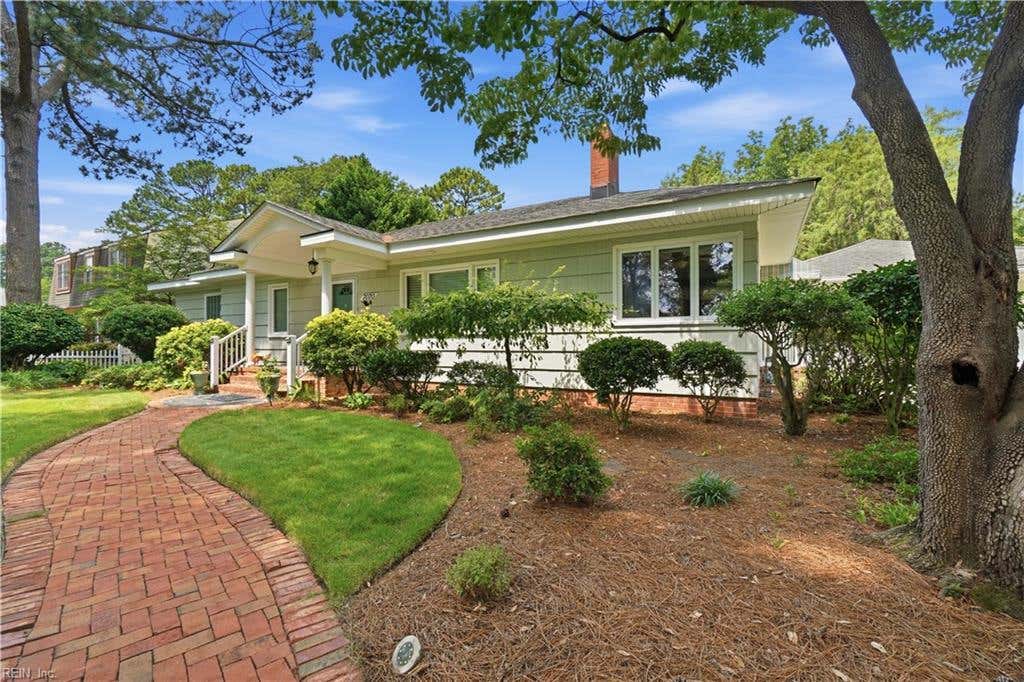 Photo of 7070 Suburban Arch, Norfolk, VA 23505 (MLS # 10643490)
