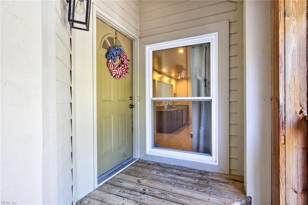 Photo of 457 E Lake Circle, Chesapeake, VA 23322 (MLS # 10640419)
