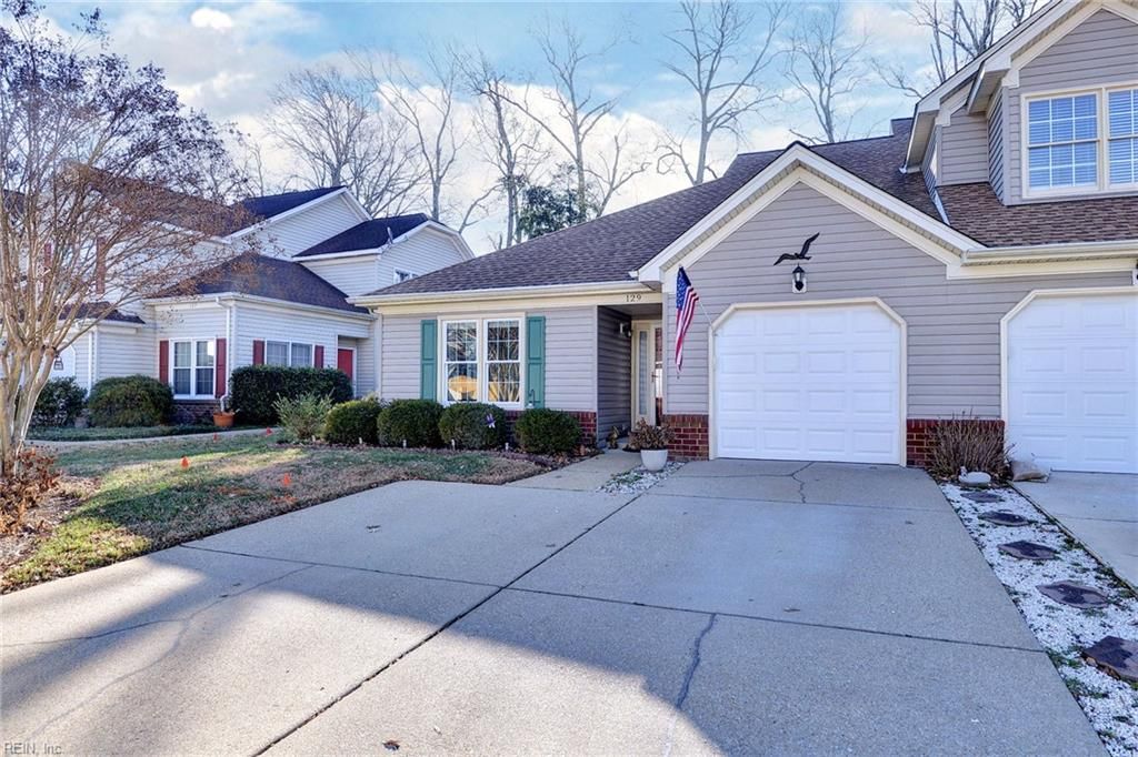 Photo of 129 Rustling Oak Ridge, Yorktown, VA 23692 (MLS # 10617399)