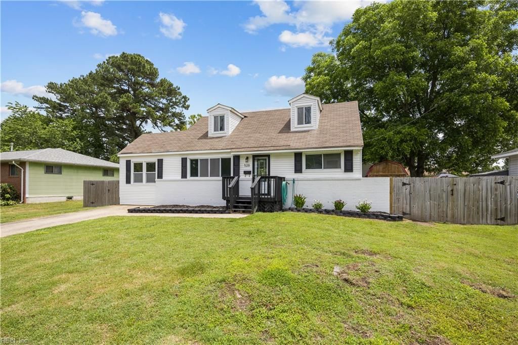 Photo of 528 Lavender Lane, Virginia Beach, VA 23462 (MLS # 10611993)