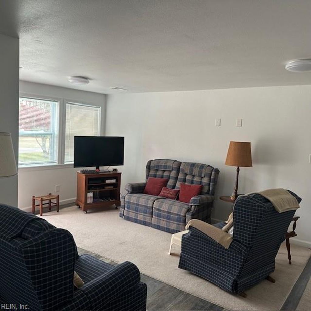 Photo of 404 Forest Road, Chesapeake, VA 23322 (MLS # 10629560)