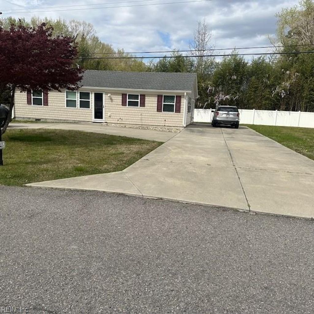 Photo of 404 Forest Road, Chesapeake, VA 23322 (MLS # 10629560)