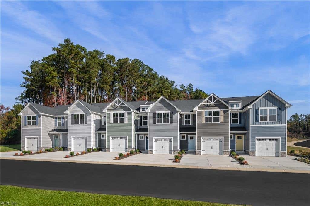 Photo of 134 Summit View Lane, Franklin, VA 23851 (MLS # 10646095)