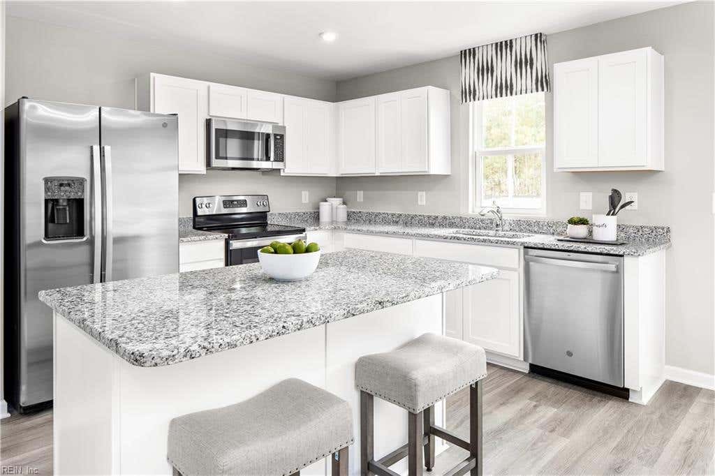 Photo of 134 Summit View Lane, Franklin, VA 23851 (MLS # 10646095)