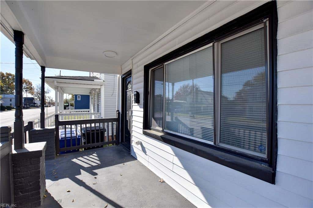Photo of 2906 Elm Avenue, Portsmouth, VA 23704 (MLS # 10646615)