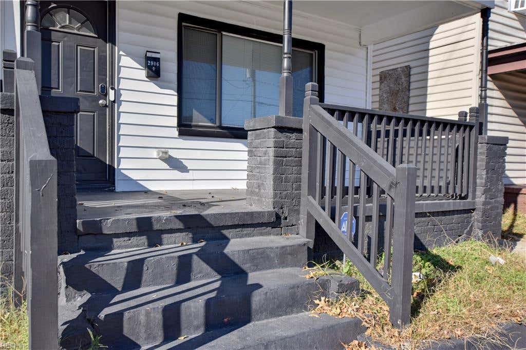 Photo of 2906 Elm Avenue, Portsmouth, VA 23704 (MLS # 10646615)