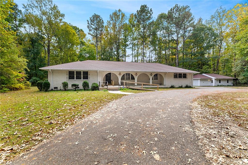 Photo of 5935 Seldon Pond Road, Gloucester, VA 23061 (MLS # 10659809)