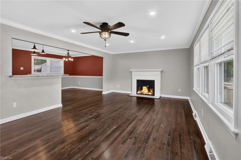 Photo of 6 Tuckahoe Drive, Newport News, VA 23606 (MLS # 10655406)