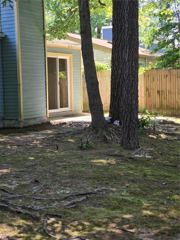 Photo of 915 Cherry Creek Drive, Newport News, VA 23608 (MLS # 10641891)