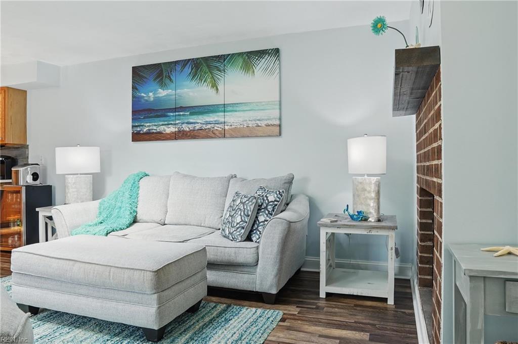 1055 Ocean Pebbles WAY