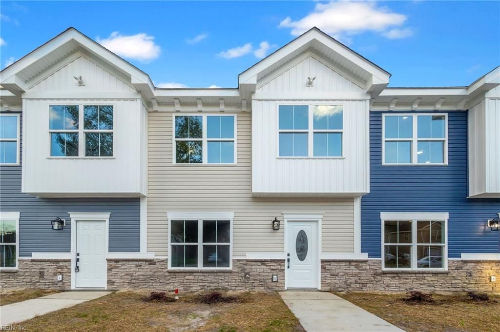 Photo of 1010 Oldwood Street, Chesapeake, VA 23324 (MLS # 10605936)