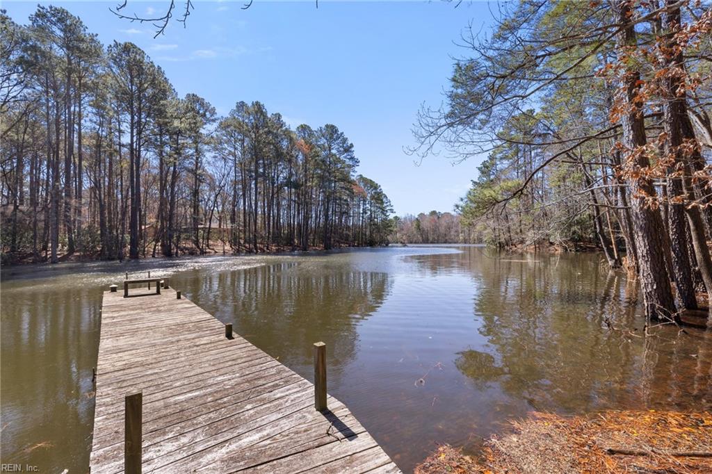 4437 Cherokee DR