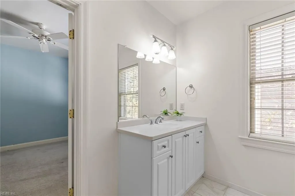 Virginia Beach, Virginia 23451, United States, 4 Bedrooms Bedrooms, ,4 BathroomsBathrooms,Residential,Pending,21315