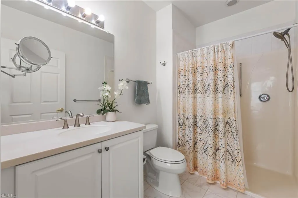 Virginia Beach, Virginia 23451, United States, 4 Bedrooms Bedrooms, ,4 BathroomsBathrooms,Residential,Pending,21315