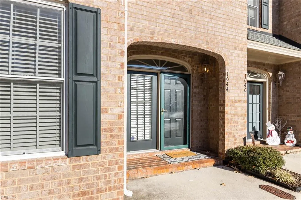 Virginia Beach, Virginia 23451, United States, 4 Bedrooms Bedrooms, ,4 BathroomsBathrooms,Residential,Pending,21315