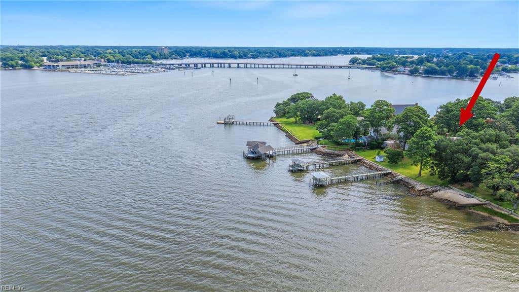 Photo of 1502 Eleanor Court, Norfolk, VA 23508 (MLS # 10648158)