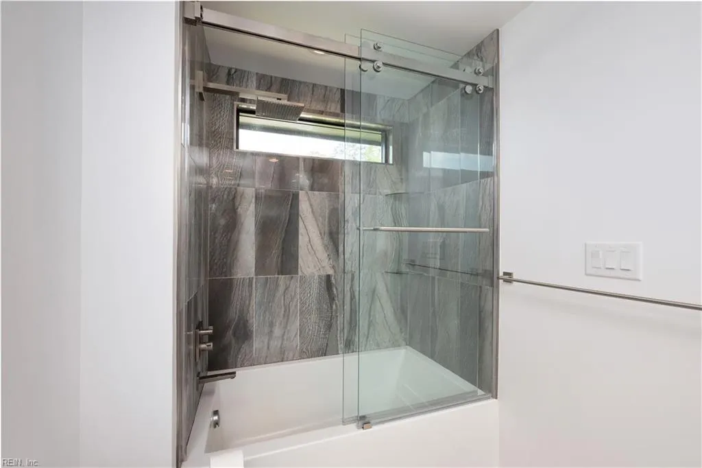 Virginia Beach, Virginia 23455, United States, 4 Bedrooms Bedrooms, ,5 BathroomsBathrooms,Residential,Active,123226